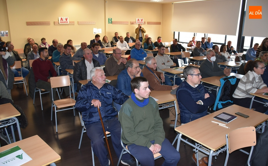 Altísimo interés por la nueva PAC y la situación generada por la lengua azul