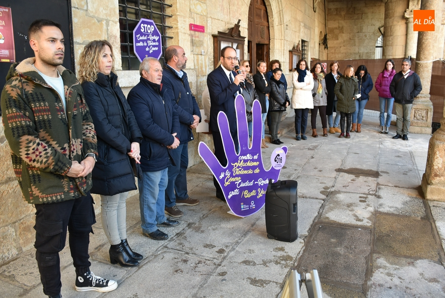 El Ayuntamiento se adhiere al manifiesto de la FEMP con motivo del 25N