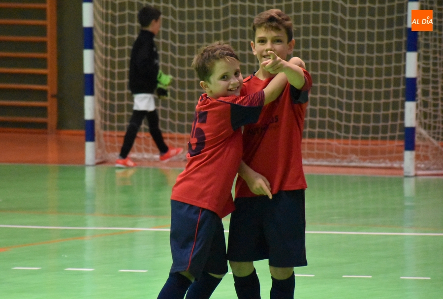 El III Benjamín A se coloca colíder tras un vibrante final ante el Futsal Castellanos