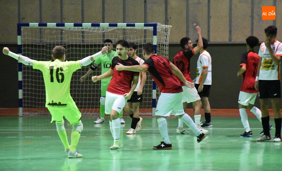 El III Juvenil tira de rabia y contundencia para lograr ante un rival directo su ansiada 1ª victoria