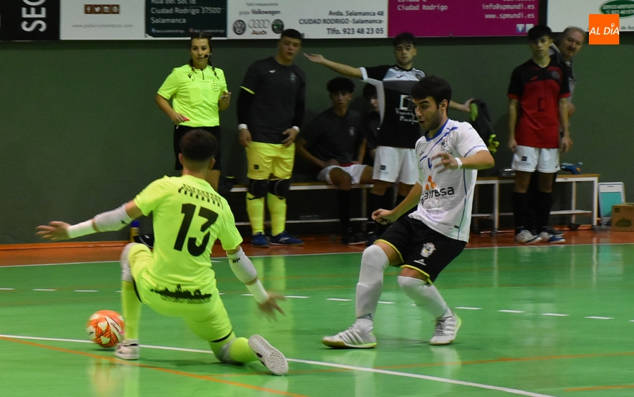 Mínima derrota ante uno de los gallitos de un III Juvenil que pagó su falta de puntería