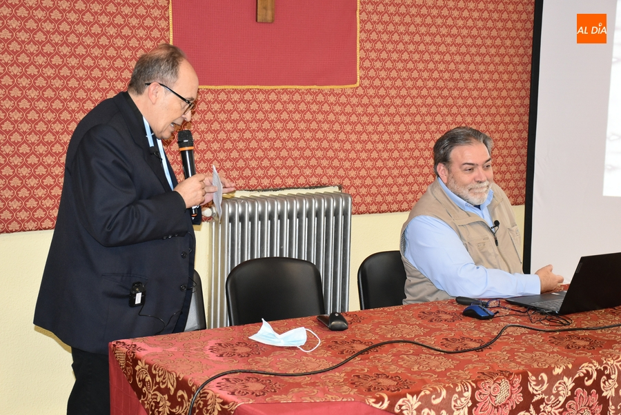 Gran interés por el misterio de la Sábana Santa en el inicio de las fiestas de San Andrés