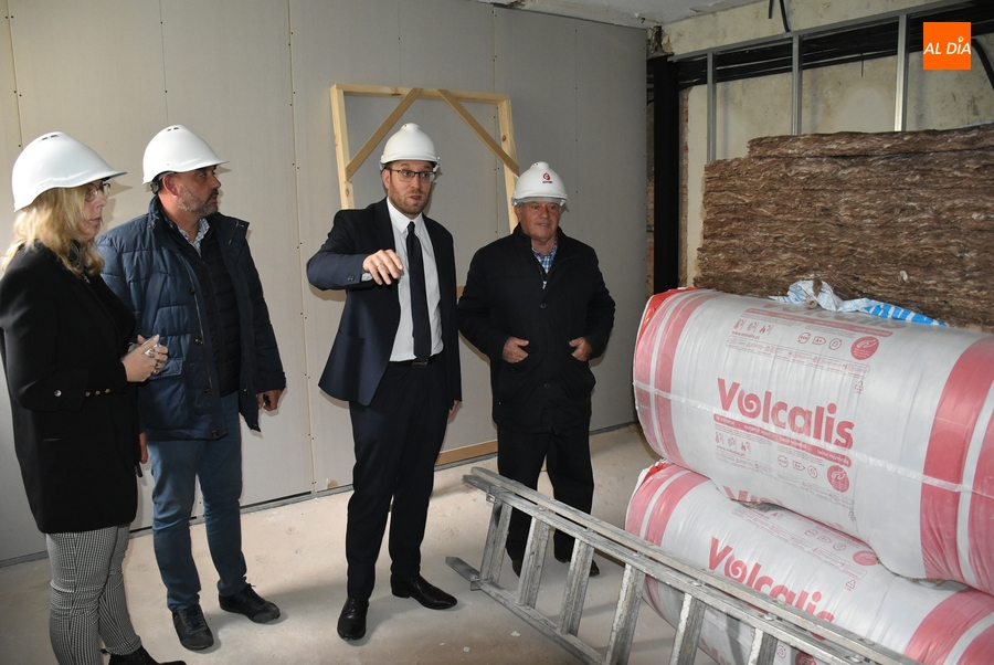 El doctor Crespo está asesorando la configuración de la nueva enfermería de la Casa Consistorial