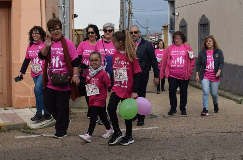 Más de 300 personas marchan contra el cáncer en Sancti-Spíritus