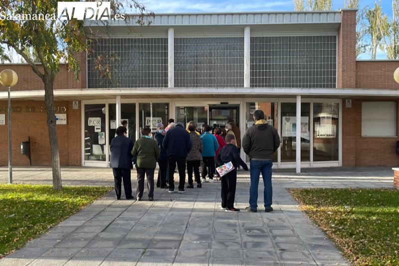 Nueva convocatoria de vacunación gripe y covid para vecinos de 65 a 79 años 