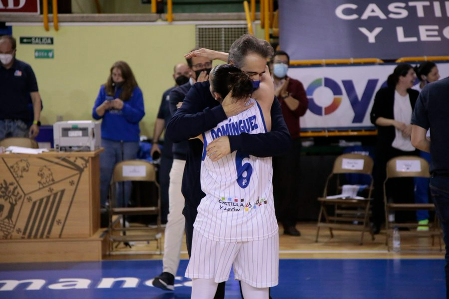 Carlos Méndez y su salida del Perfumerías Avenida: Que yo dé uno, dos o tres pasos atrás va a permitir que todo se estabilice