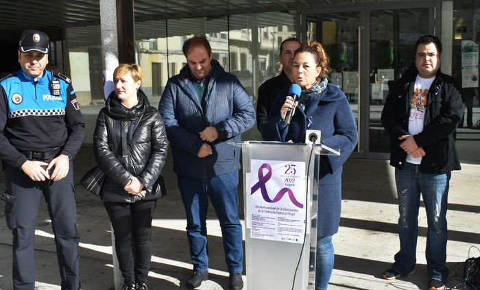 Guijuelo conmemora el Día Internacional de la eliminación de la violencia contra la mujer