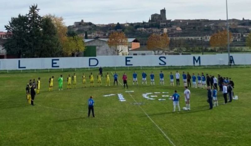 Emotivo homenaje del CD Ledesma a Ignacio López Chaves 