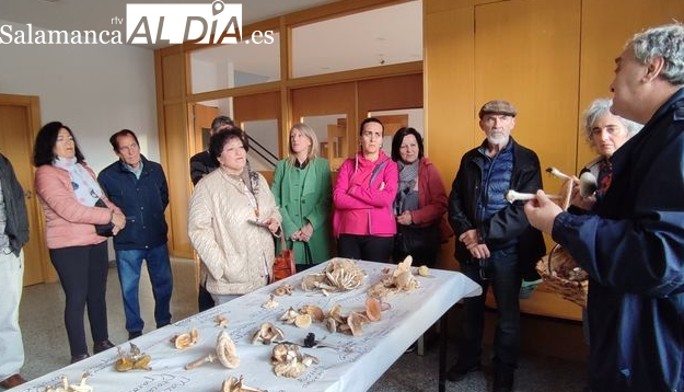 Excelente jornada micológica en Vitigudino de la mano del experto Juan Antonio Sánchez Rodríguez