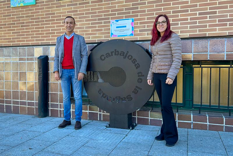 Nuevos contenedores para el reciclaje de tapones en Carbajosa