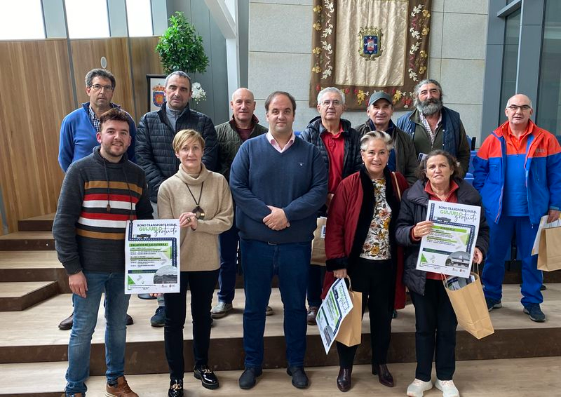 Reunión en Guijuelo para facilitar el acceso al Bono Rural de Transporte