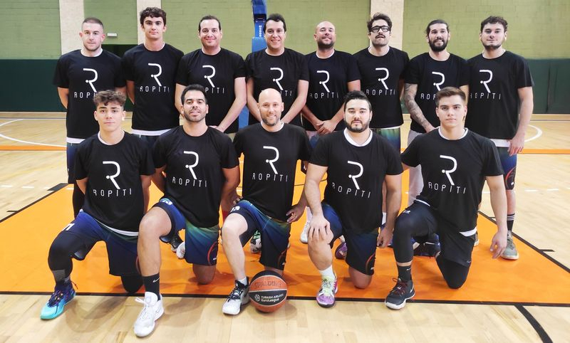 Villares Arelsa B, USAL y Añover Murphy´s Law primeros líderes de la Liga Provincial Senior