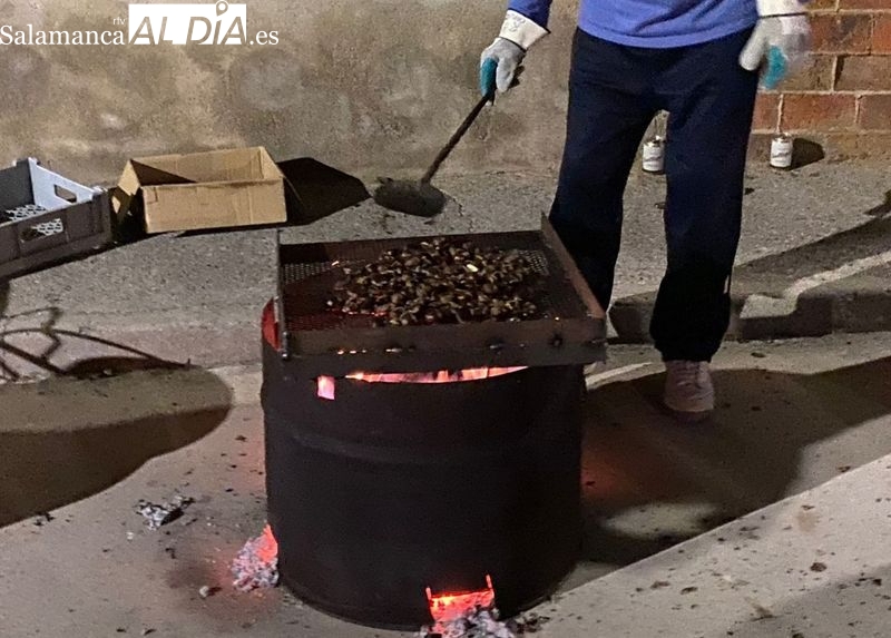 Castañada y bingo solidario en Doñinos de Salamanca