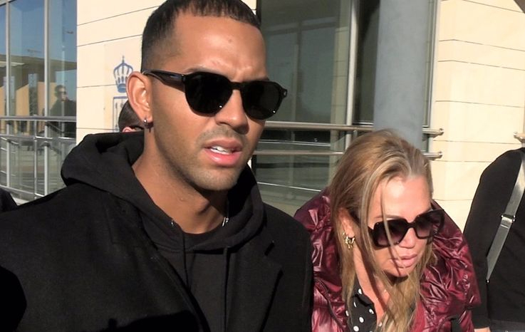 Belén Esteban llega al tanatorio para apoyar a Anabel Pantoja