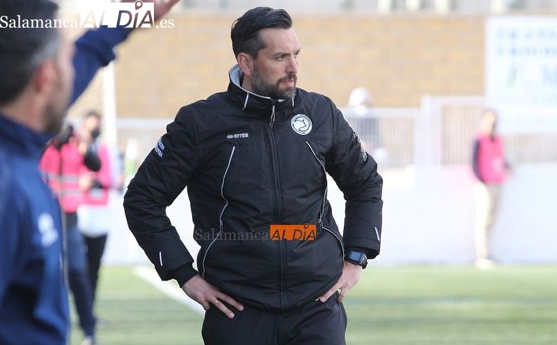 El exentrenador de Unionistas que ha sido destituido en Segunda División