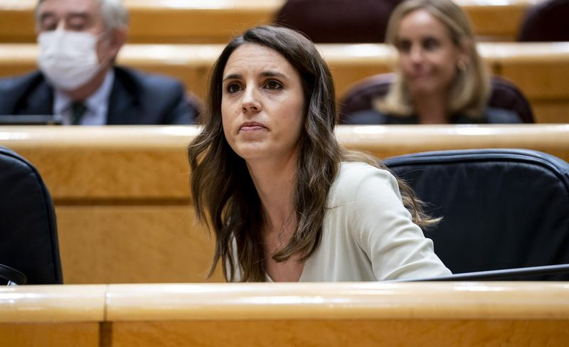 El sindicato de la Policía Nacional pide la dimisión de Montero por la última campaña contra la violencia de género