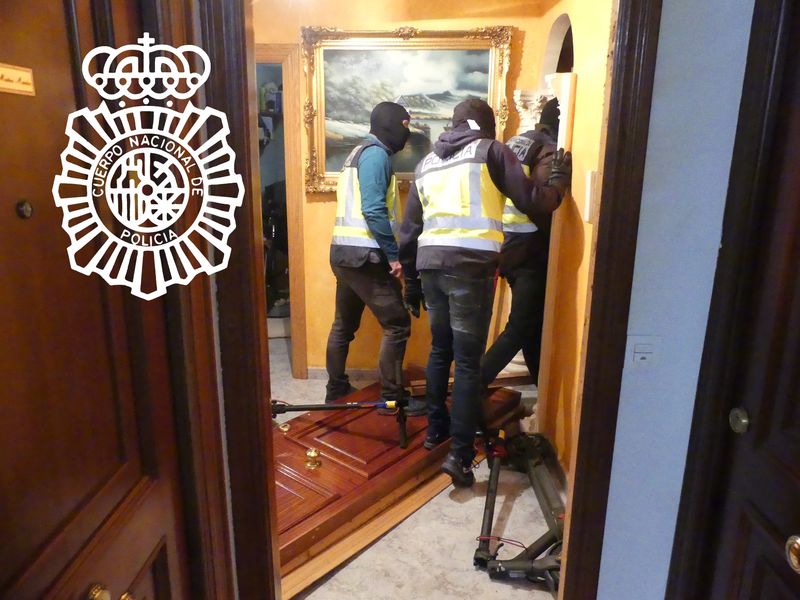 Detenido un traficante de drogas que tenía un servicio de telecoca en Salamanca