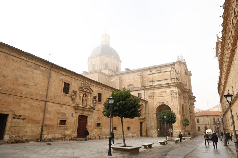 La niebla conquista Salamanca