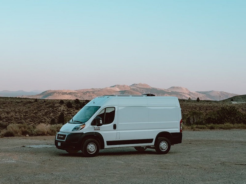Cuánto cuesta alquilar una furgoneta y por qué recomendamos hacerlo