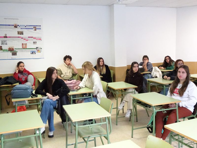 Es necesario hablar sobre el suicidio, porque si no damos visibilidad a este problema, no podemos ayudar a nuestros jóvenes