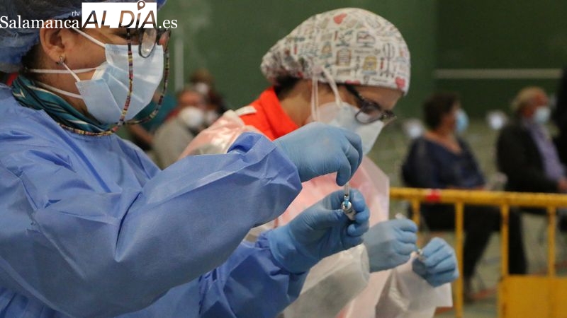 Jornada de vacunación de repesca en Lumbrales contra covid+gripe para distintos grupos de población