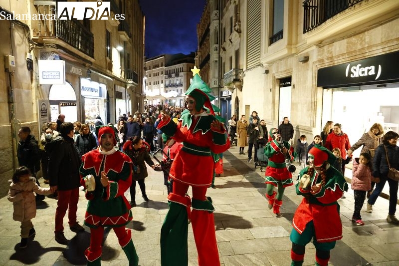 Kamaru Teatro pone la diversión en la plaza del Liceo