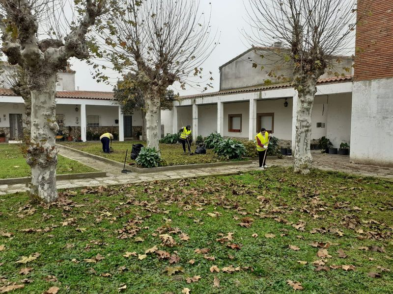 El Ayuntamiento intensifica los trabajos de mantenimiento en Torrejón de Alba