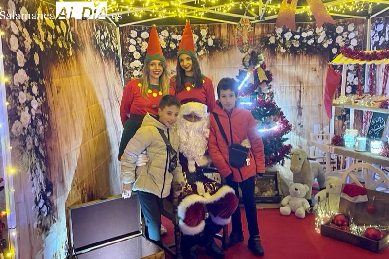 Multitudinaria bienvenida a Papa Noel en Peñaranda