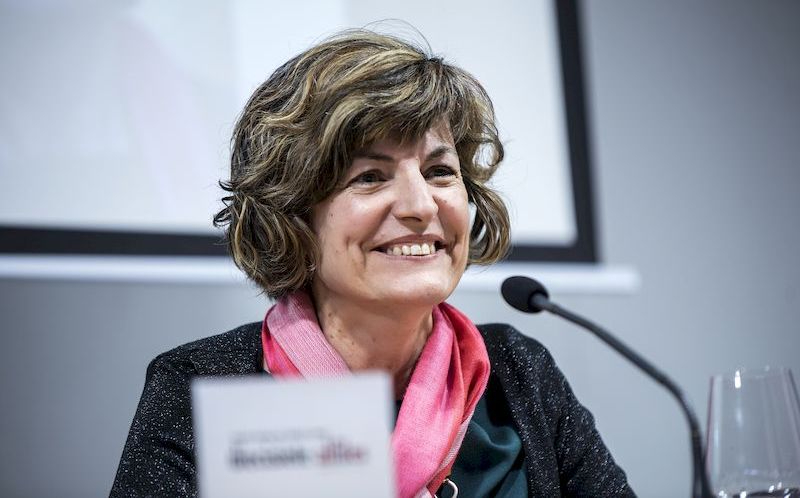 Hay árboles en mí, poemario colectivo de estudiantes de la USAL