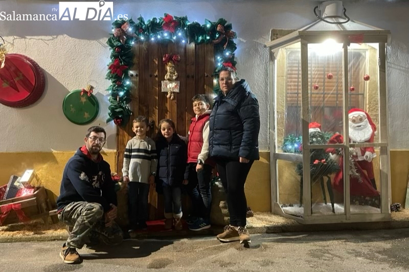Una familia unida en el esfuerzo y la ilusión por ofrecer el Espíritu de Navidad más original en Aldearrubia