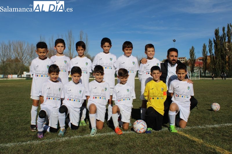 El Benjamín del Alba de Tormes CF se adapta a su nueva categoría 