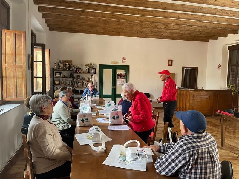 La pandemia silenciosa: Cruz Roja apoya a más de 750 personas mayores que viven solas en Salamanca