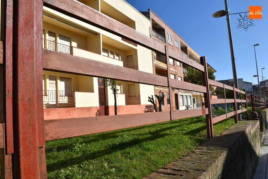 La Avenida Conde de Foxá se empieza a poblar de agujas