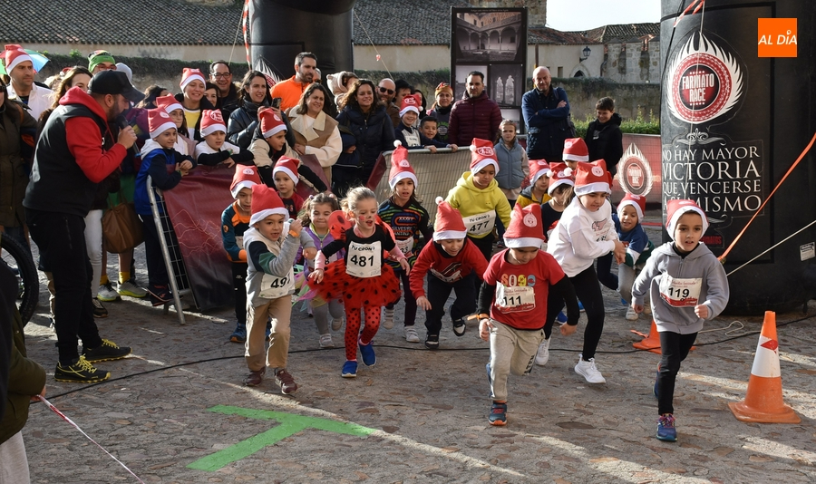 Los más pequeños echan en la San Silvestre Farinata las últimas carreras del año