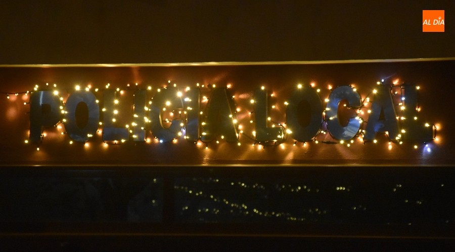 1Foto: Hasta la Policía Local se suma al espíritu navideño