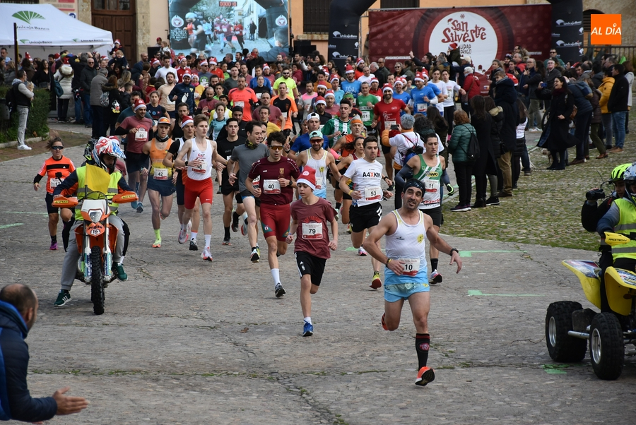 Antonio Silva y Verónica Sánchez repiten victoria en una San Silvestre más dura y más concurrida