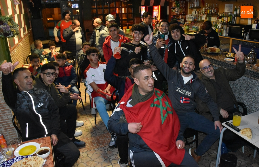 La comunidad marroquí de Ciudad Rodrigo vive unida la histórica semifinal del Mundial