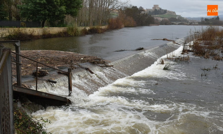 El Águeda sigue con un generoso caudal mientras que el pantano e Irueña rondan el 85% de capacidad