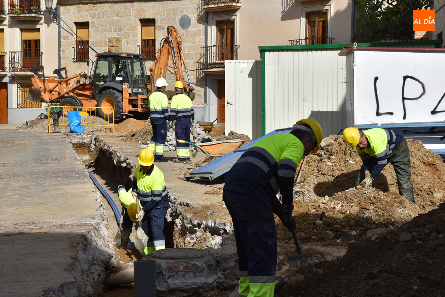 El Ayuntamiento configurará nuevas bolsas de Peón de Albañilería y Oficial de 1ª Pintor