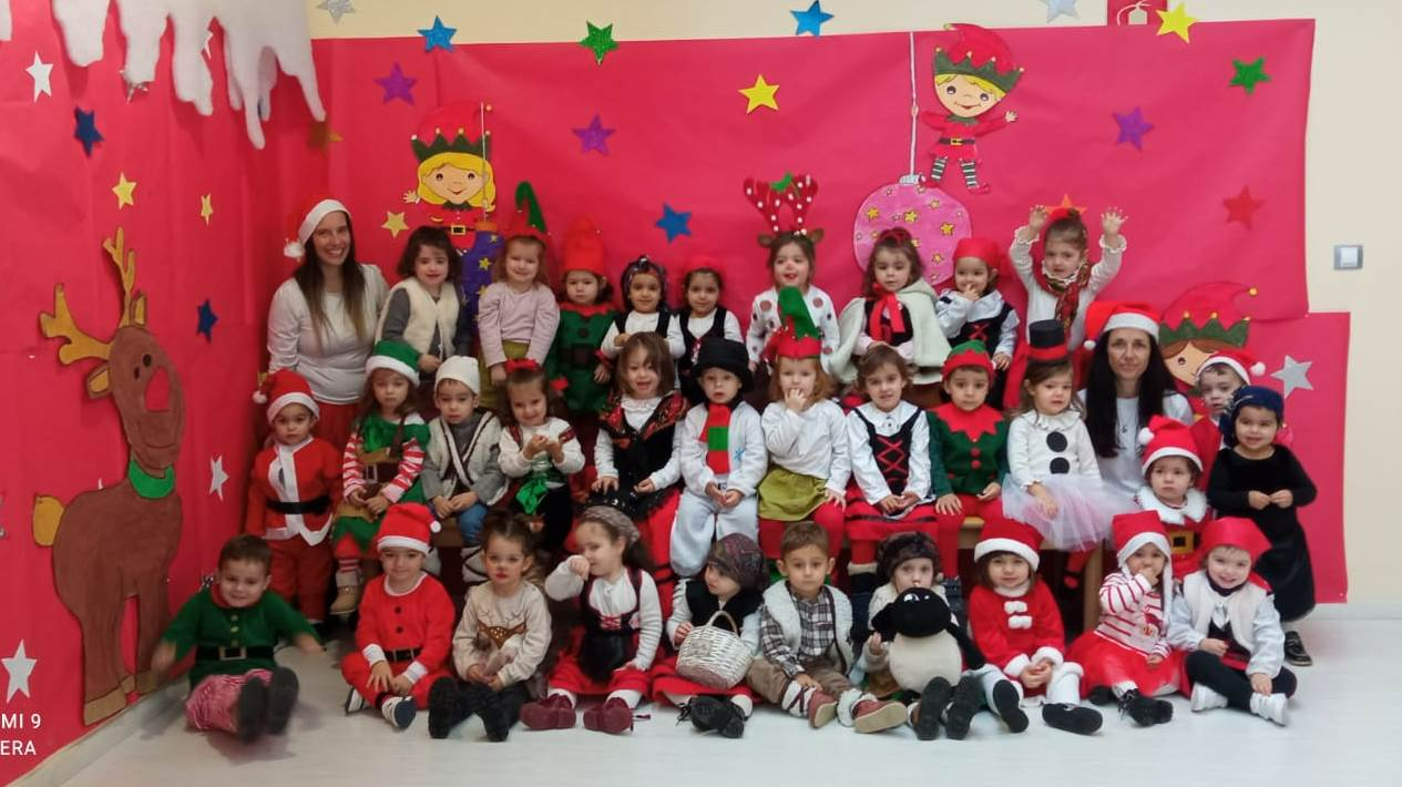 Los alumnos de la Escuela Infantil pueden por fin celebrar todos juntos la Navidad
