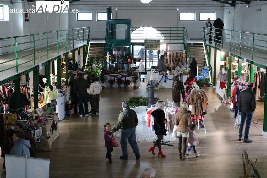 Aceptable asistencia de puestos en el Mercadillo Navideño de Vitigudino