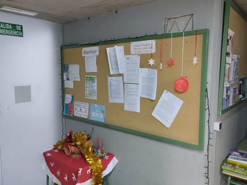 Fiesta de final de trimestre en el Centro de Educación de Adultos de Santa Marta de Tormes