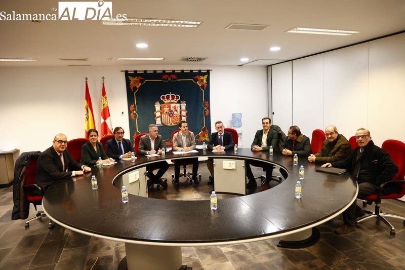 La Junta reforzará la fibra óptica en zonas empresariales de pequeños municipios