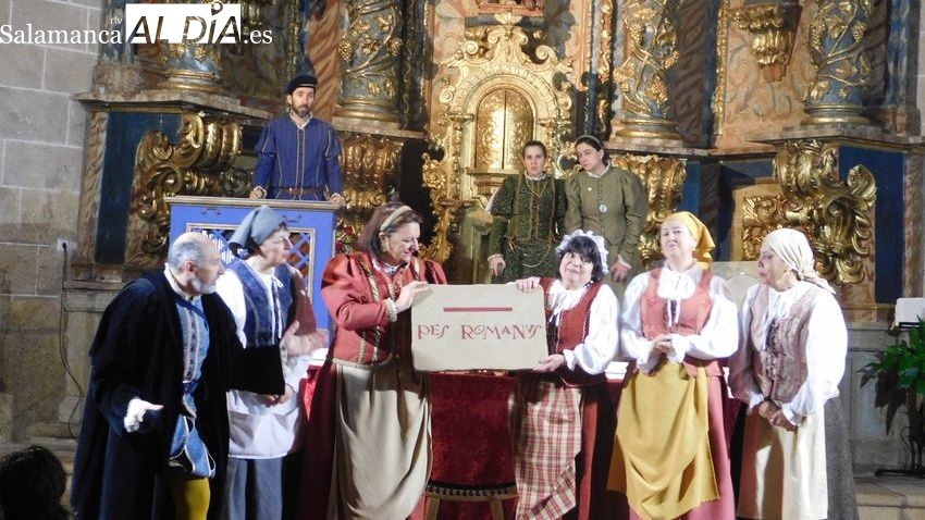 Emocionada acogida de ‘Buscando a Nebrija’ en La Fregeneda