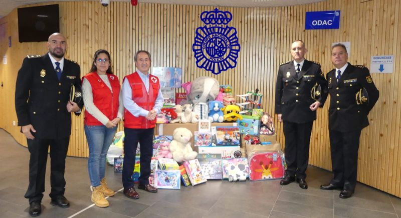 La Policía Nacional se solidariza con los niños 