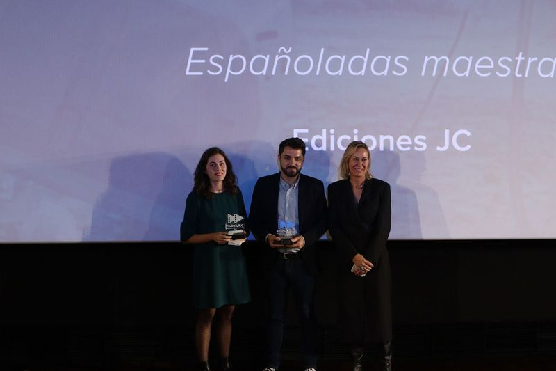 Los salmantinos Javier Díez y Elena Gómez reciben el premio al mejor libro del año sobre cine español