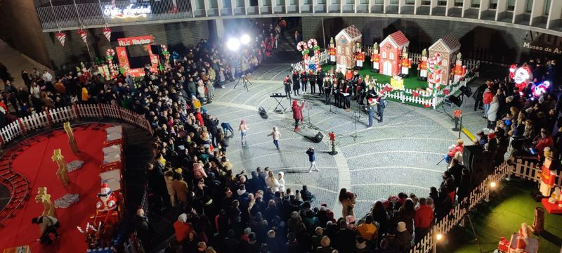 Santa Marta inaugura su Villa Navideña, un reclamo turístico único en la provincia 