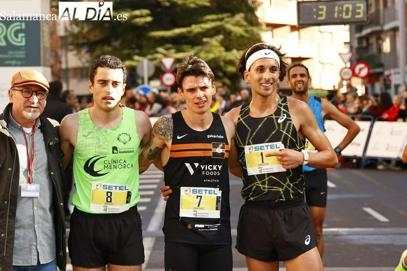 Los vencedores Pablo Sánchez y Nuria Lugueros: La San Silvestre de Salamanca tiene un ambiente fantástico