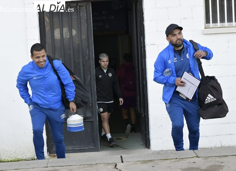 Rafa Dueñas y Jehu Chiapas ya ejercen como entrenadores del Salamanca UDS en medio del caos