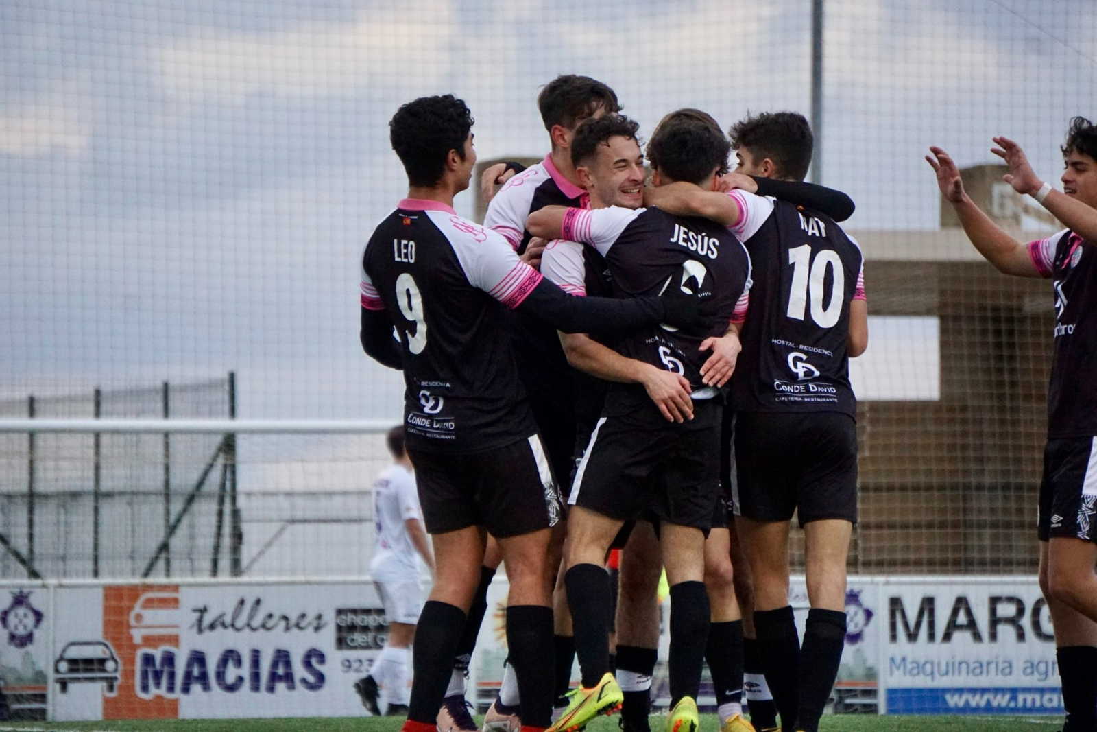 Los no abonados del Salamanca UDS que quieran ver el derbi en el Helmántico con Unionistas B tendrán que pagar 10 euros